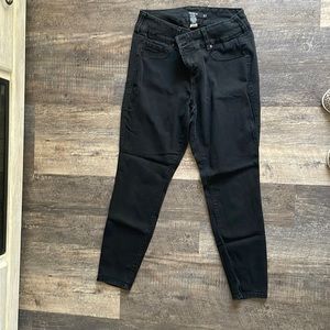 Torrid black skinny jeans